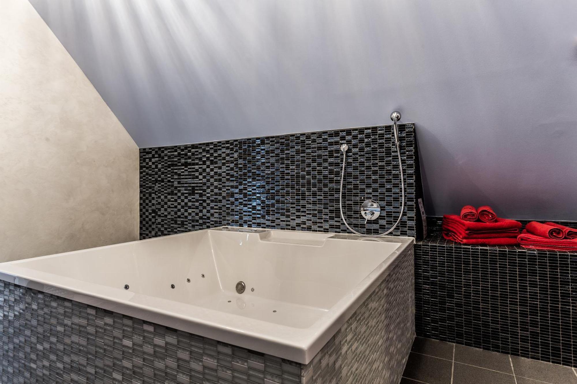 Lustra Stundenhotel - Adults Only Landshut Buitenkant foto