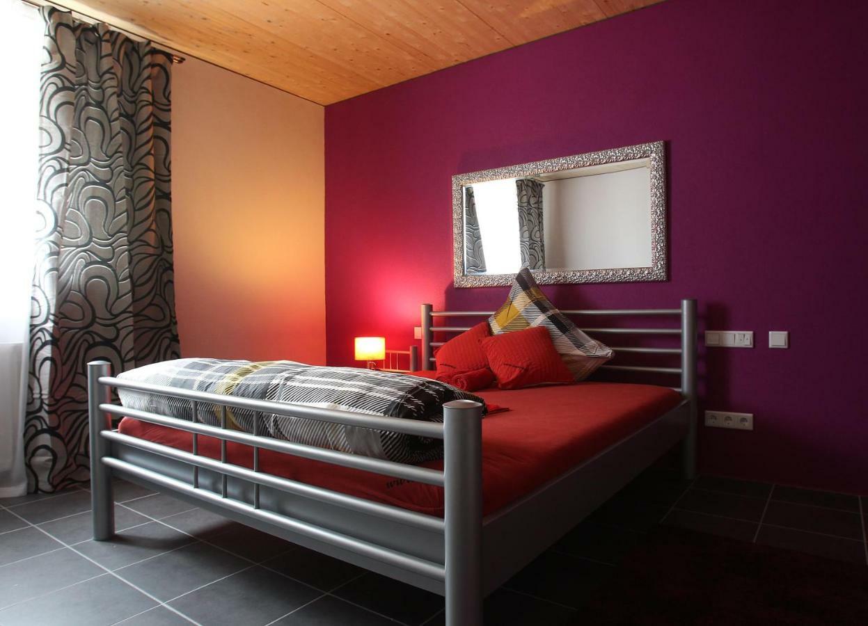 Lustra Stundenhotel - Adults Only Landshut Buitenkant foto