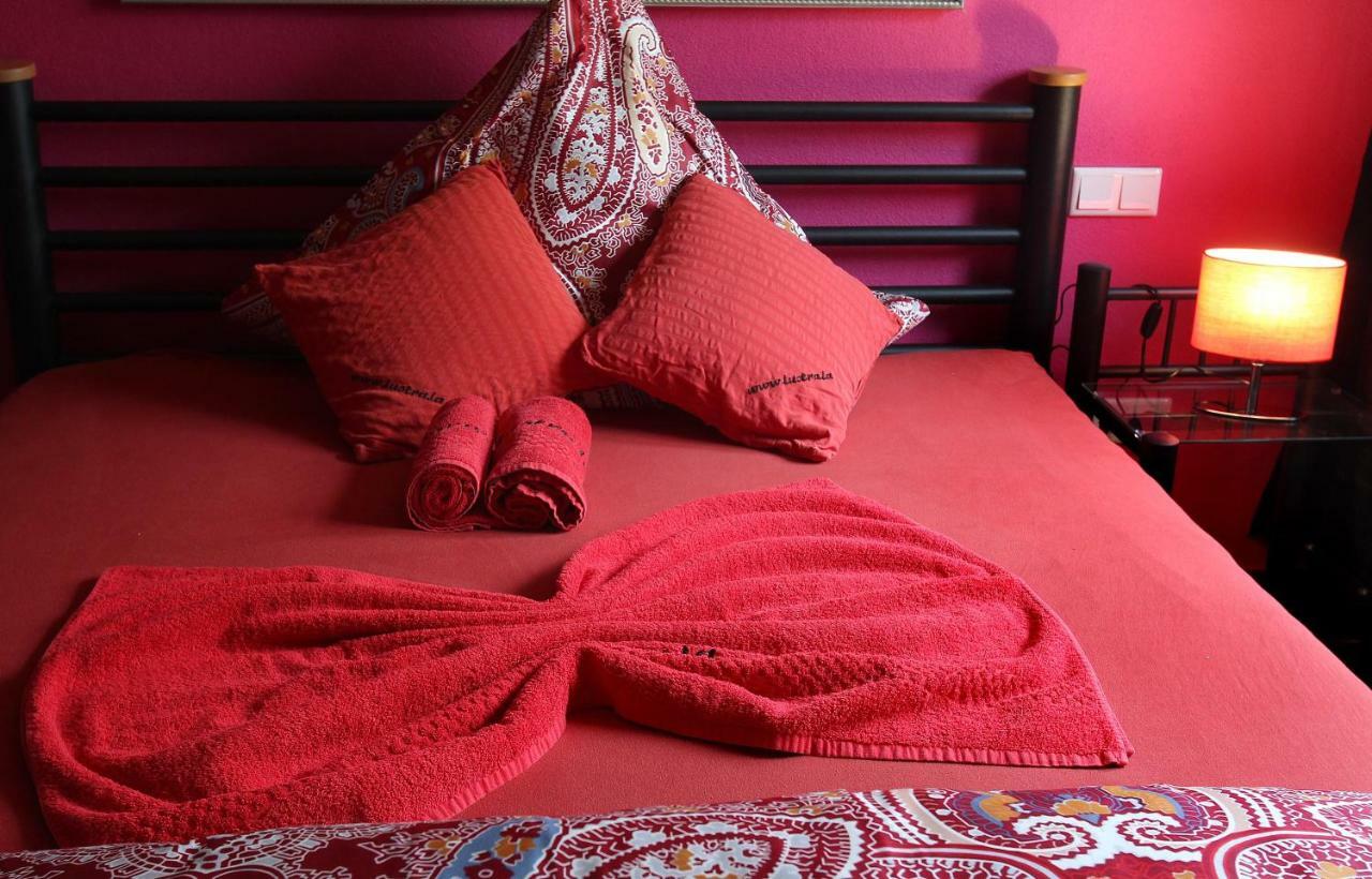 Lustra Stundenhotel - Adults Only Landshut Buitenkant foto
