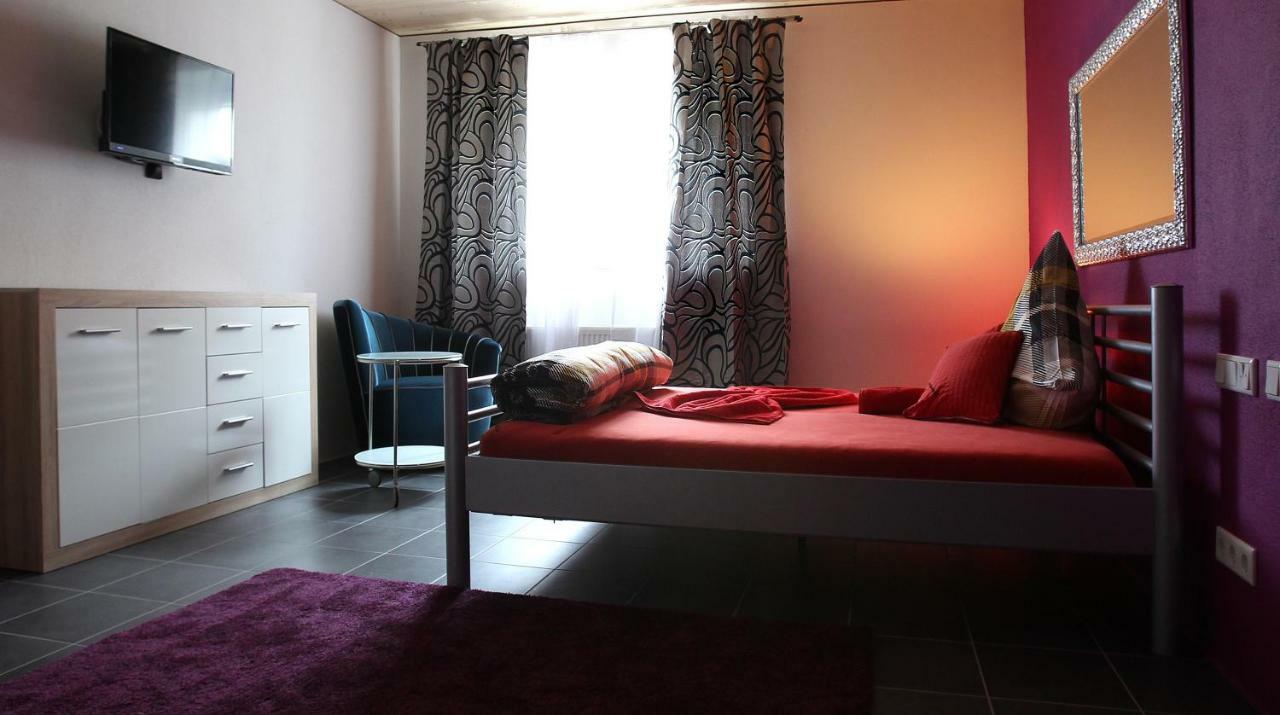 Lustra Stundenhotel - Adults Only Landshut Buitenkant foto